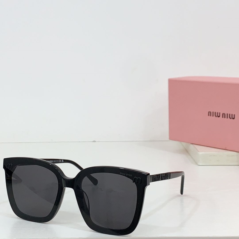 Miu miu Sunglasses